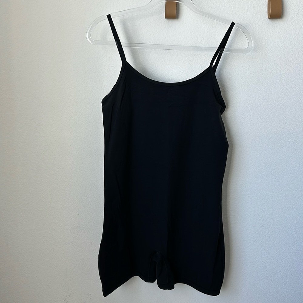 Aritzia TnAction onesie size L great condition